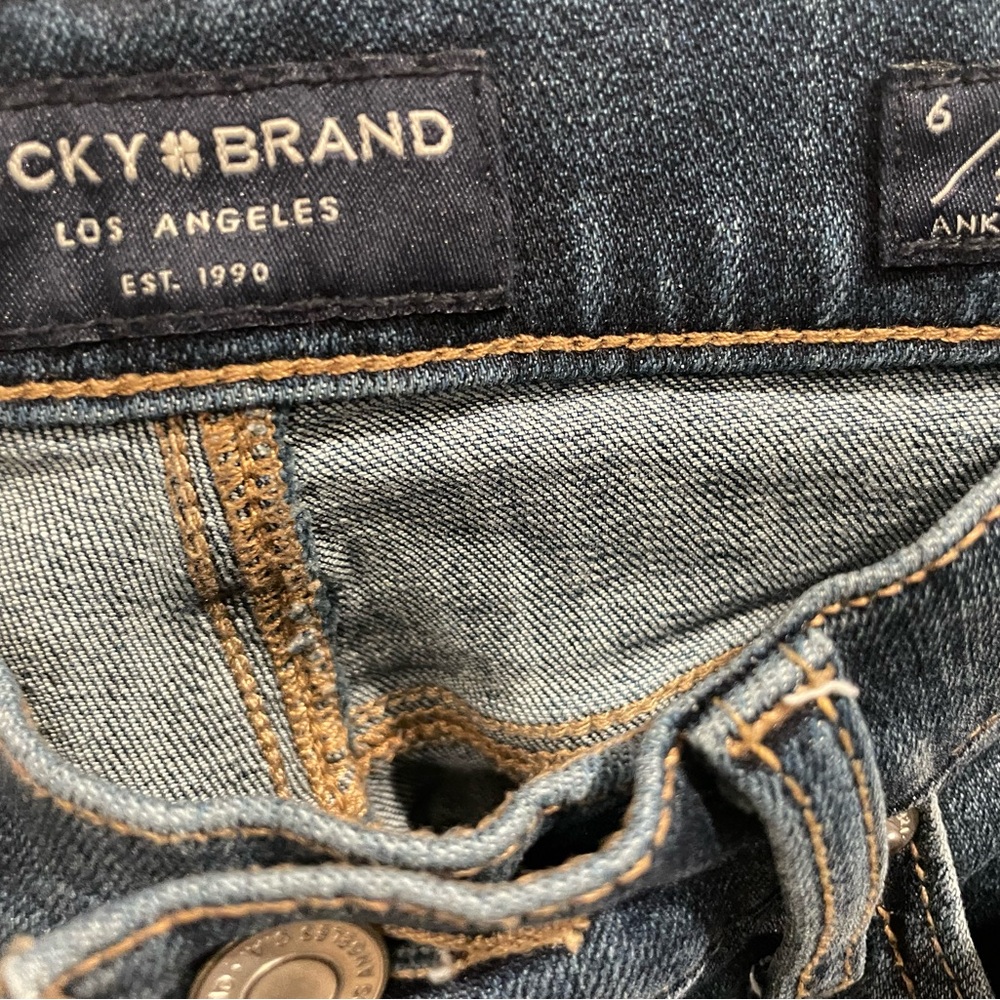 Lucky Brand Jeans - sz 6/28 - Picture 3 of 5